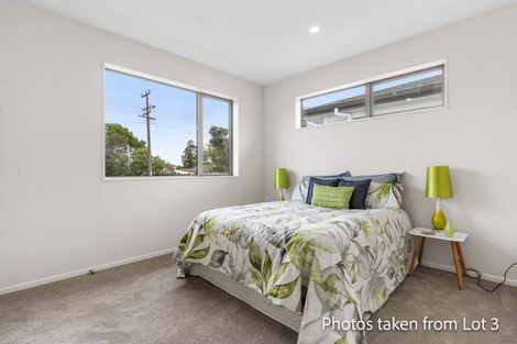 Photo of property in 1a Stottholm Road, Titirangi, Auckland, 0604