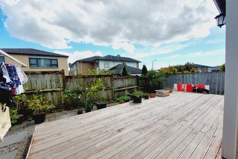 Photo of property in 3 Laquinta Place, Flat Bush, Auckland, 2019