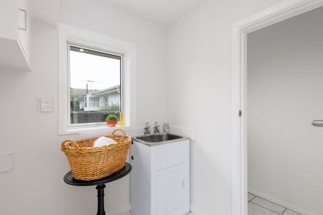 Photo of property in 51 Greendale Avenue, Avonhead, Christchurch, 8042