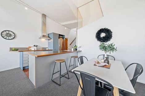 Photo of property in Metro Apartments, 12/220u Thorndon Quay, Pipitea, Wellington, 6011