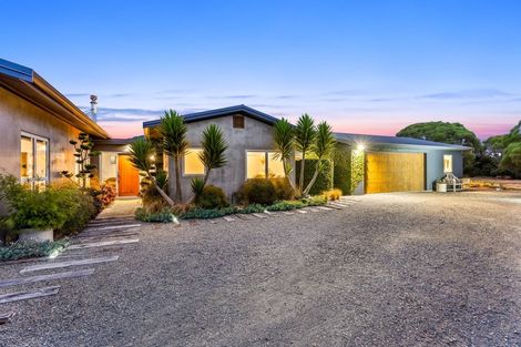 Photo of property in 14 Pairuku Lane, Peka Peka, Waikanae, 5391