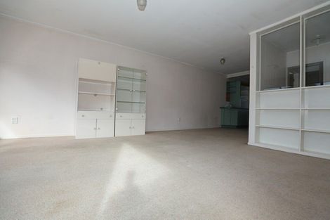 Photo of property in 2/1 Chevis Place, Pakuranga, Auckland, 2010