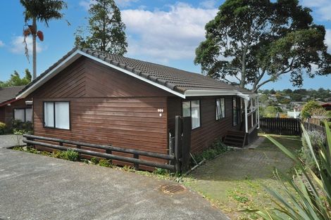 Photo of property in 109 Don Buck Road, Massey, Auckland, 0614