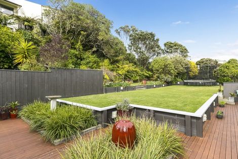 Photo of property in 32 Torwood Road, Khandallah, Wellington, 6035