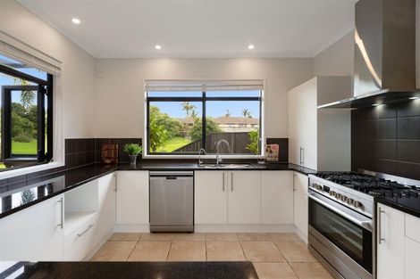 Photo of property in 52 Merriman Place, Pyes Pa, Tauranga, 3112