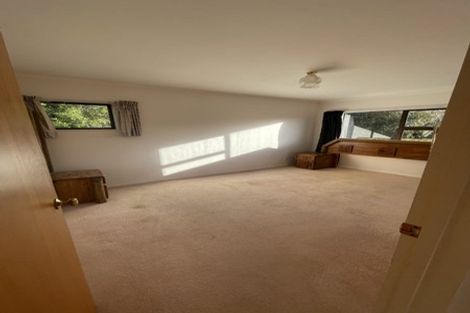 Photo of property in 7 Silverton Place, Churton Park, Wellington, 6037