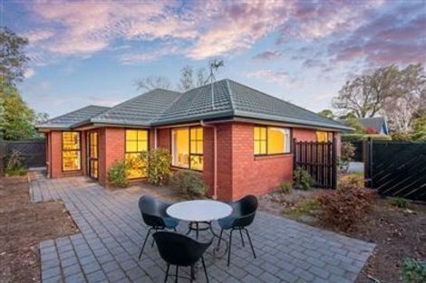 Photo of property in 26b Bryndwr Road, Fendalton, Christchurch, 8052