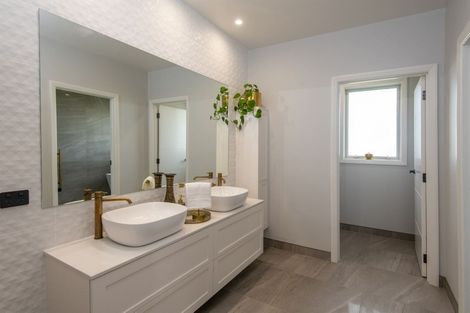 Photo of property in 19 Mike Smith Drive, Cambridge, 3434