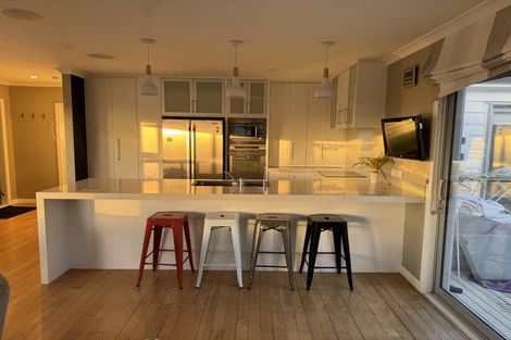 Photo of property in 2/17 Commodore Parry Road, Castor Bay, Auckland, 0620