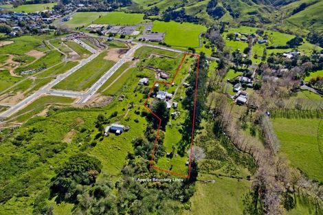 Photo of property in 183 Rautawhiri Road, Helensville, 0875