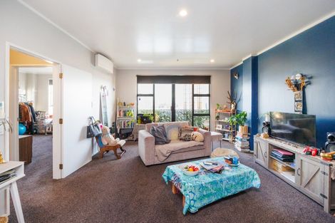 Photo of property in Maddison Apartments, 3/6a Queen Street, Palmerston North, 4410
