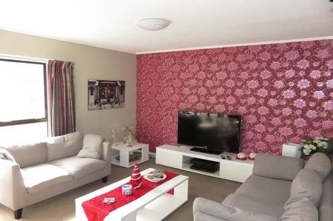 Photo of property in 7 Duggan Place, Johnsonville, Wellington, 6037