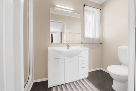 Photo of property in 17 Hibiscus Avenue, Hamilton Lake, Hamilton, 3204