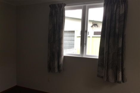 Photo of property in 5 Hammond Road, Taradale, Napier, 4112