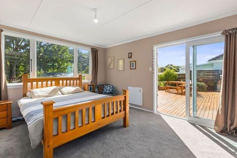 Photo of property in 49 Hine Road, Wainuiomata, Lower Hutt, 5014
