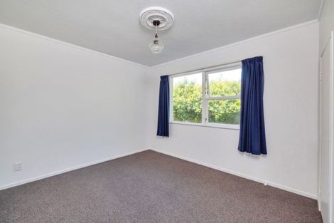 Photo of property in 49 Fairclough Road, Beach Haven, Auckland, 0626