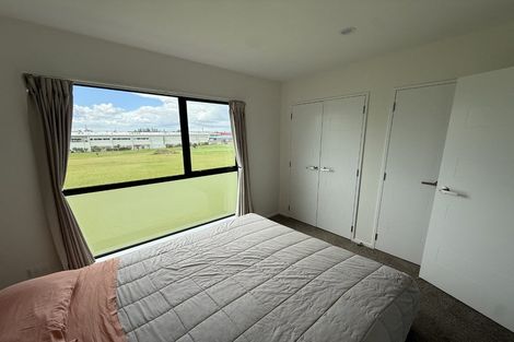 Photo of property in 12/17 Barneys Farm Road, Clendon Park, Auckland, 2103