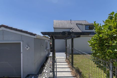 Photo of property in 3 Alister Way, Churton Park, Wellington, 6037