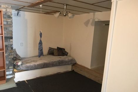 Photo of property in 28 Hillcrest Road, Hillcrest, Hamilton, 3216