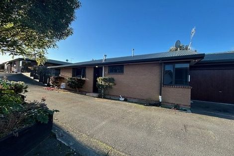 Photo of property in 2/53 Amohia Street, Paraparaumu, 5032