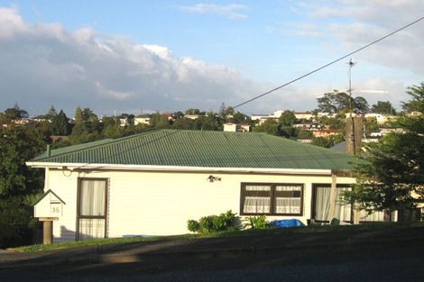 Photo of property in 35a Monarch Avenue, Hillcrest, Auckland, 0627