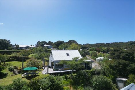 Photo of property in 3 Hall Head Road, Kawau Island, 0920