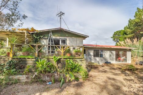 Photo of property in 1 Hokio Road, Hokio Beach, Levin, 5571