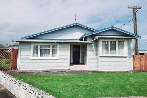 Photo of property in 369 High Street, Hawera, 4610