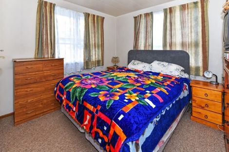 Photo of property in 519 Massey Road, Mangere, Auckland, 2022