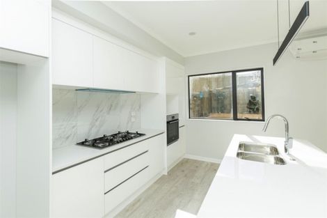 Photo of property in 104 Godfrey Drive, Orewa, 0931