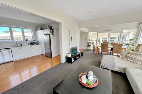 Photo of property in 155 Weston Road, St Albans, Christchurch, 8052