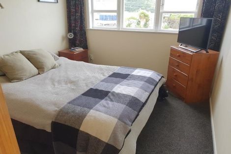 Photo of property in 33 Findlay Street, Moturoa, New Plymouth, 4310