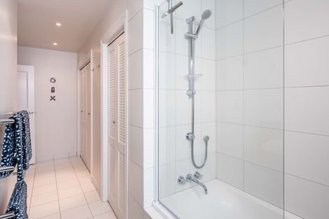 Photo of property in 79u6 Grafton Road, Roseneath, Wellington, 6011