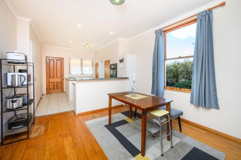 Photo of property in 17 Douglas Street, West End, Palmerston North, 4412