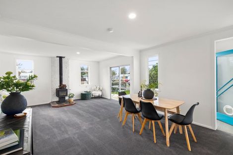 Photo of property in 100 Brandon Street, Featherston, 5710