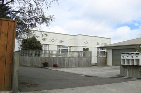Photo of property in 750a Tremaine Avenue, Palmerston North, 4414