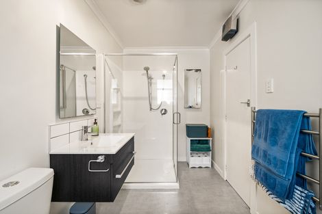 Photo of property in 141 Easther Crescent, Kew, Dunedin, 9012