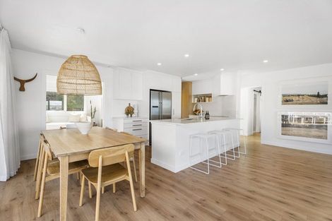 Photo of property in 785 Whangaparaoa Road, Manly, Whangaparaoa, 0930