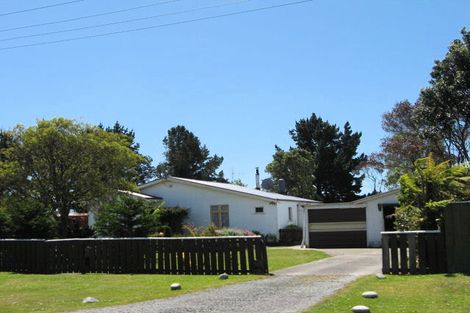 Photo of property in 1 Salisbury Street, Westport, 7825