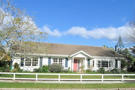 Photo of property in 2 Rugby Place, Te Kamo, Whangarei, 0112