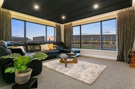 Photo of property in 7 Mike Smith Drive, Cambridge, 3434