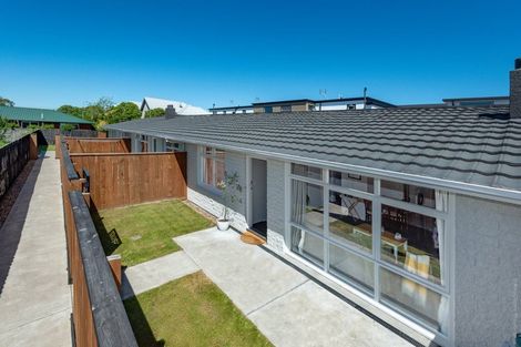 Photo of property in 2/76 Bishop Street, St Albans, Christchurch, 8014