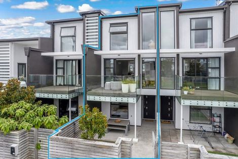 Photo of property in 6 Pottery Crescent, Hobsonville, Auckland, 0618