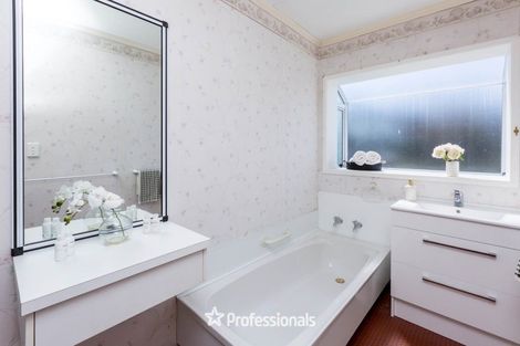 Photo of property in 4f1- Comeskey Grove, Elderslea, Upper Hutt, 5018