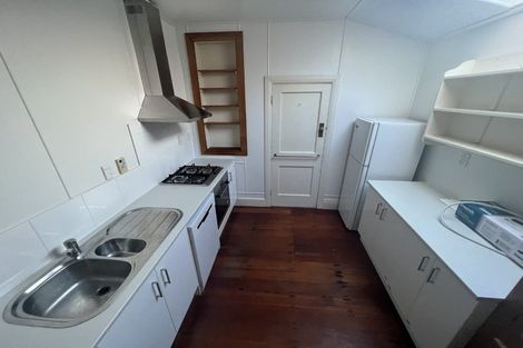 Photo of property in 11 Rolleston Street, Mount Cook, Wellington, 6021