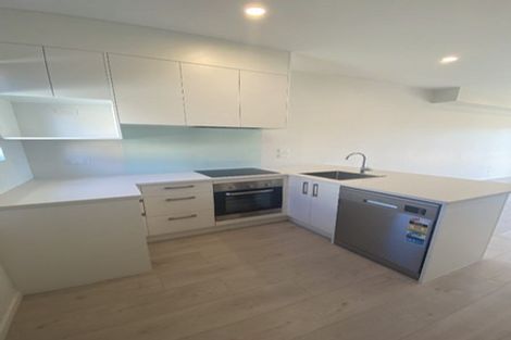 Photo of property in 2/39 Renata Crescent, Te Atatu Peninsula, Auckland, 0610