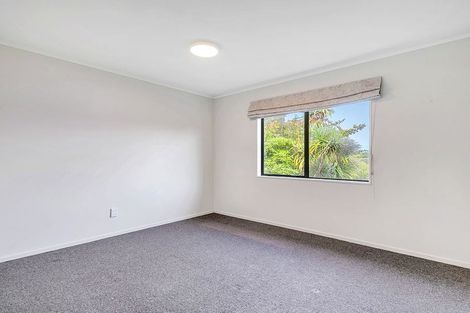 Photo of property in 17 Omapere Street, Whitby, Porirua, 5024
