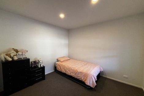 Photo of property in 17 Atiawa Street, Glen Avon, New Plymouth, 4312