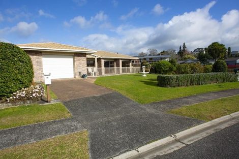 Photo of property in 114 Moana Anu Anu Avenue, Whangamata, 3620