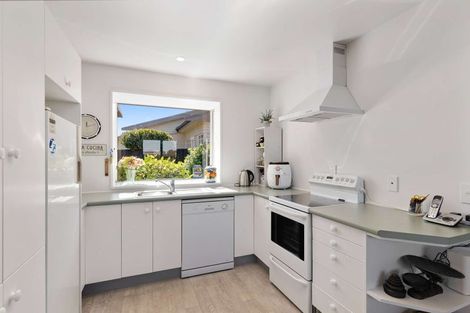 Photo of property in 49 Sawyers Arms Road, Northcote, Christchurch, 8052
